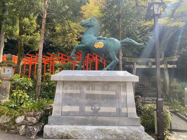 伊奈波神社②　神馬