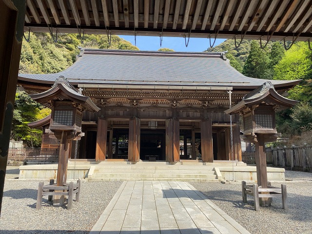 伊奈波神社②　神門から社殿