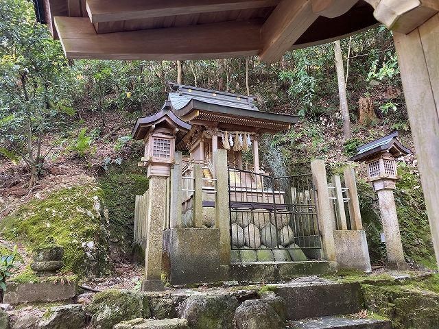 伊奈波神社(黒龍神社)　本殿