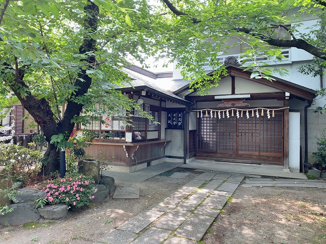 富士浅間神社　社務所