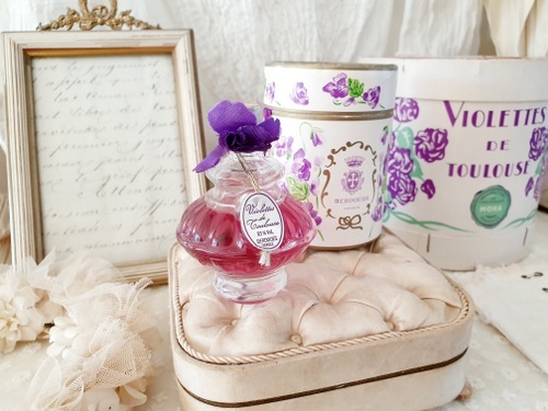 violetteperfume_1.jpg