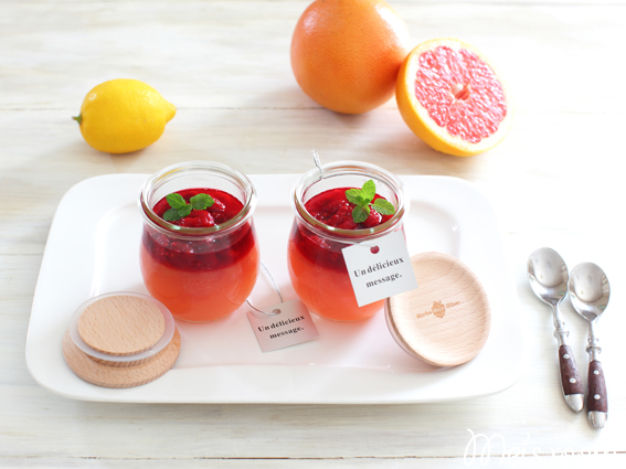 簡単グレープフルーツゼリー　フランボワーズソースを添えて　grapefruit jelly　recipe