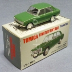 ダットサン サニー 1000 4ドア スポーツデラックス 緑 (1969年式、TLV-116a)