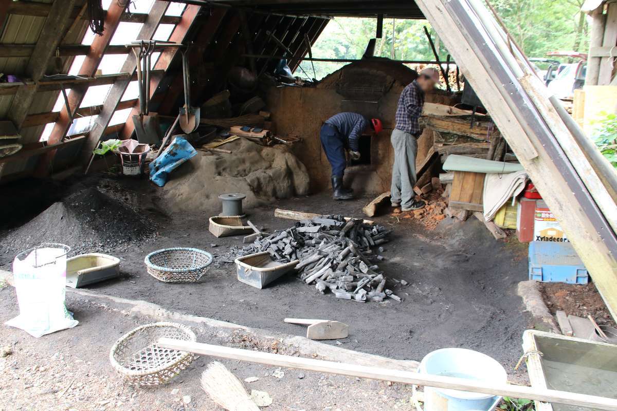 吉ヶ平にある炭焼き小屋